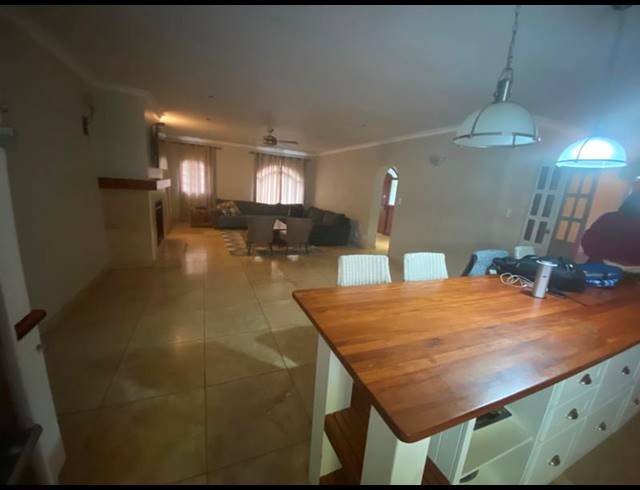 4 BEDROOM HOUSE FOR SALE IN AERORAND